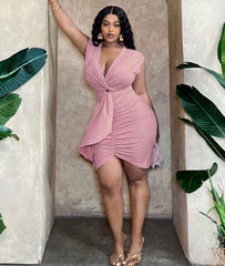 WnTCo Blush Mid Slash Plus Size Dress